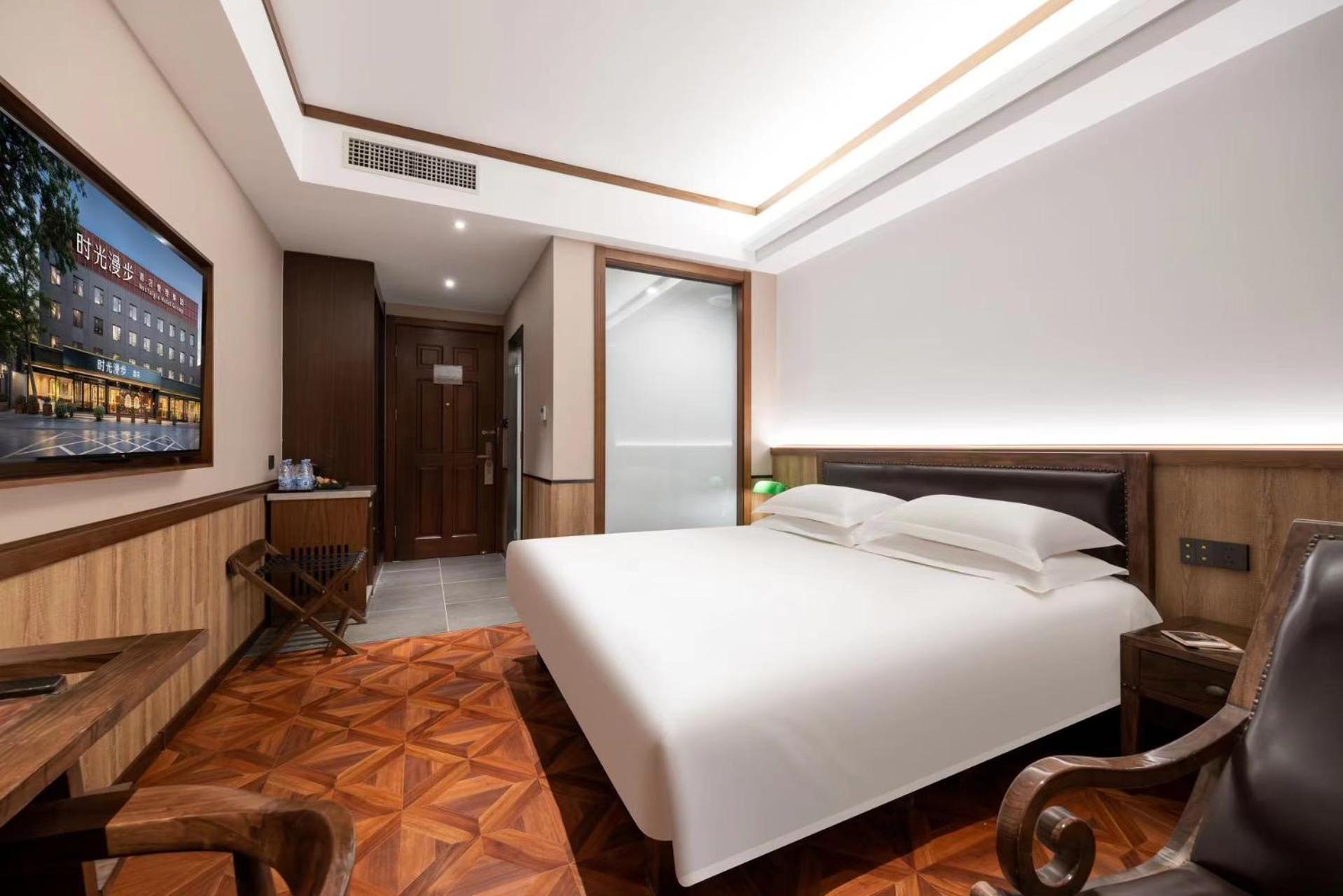 Nost Algia Hotel Near Beijing Panjiayuan Antique Market- Beijing Happy Valley, Cbd, China Zun And Sanlitun, Tian'Anmen Square, Free Ice Cream, Mineral Water, Coffee, Snacks And Laundry Service, Free Gymnastic, English Communication Well ภายนอก รูปภาพ