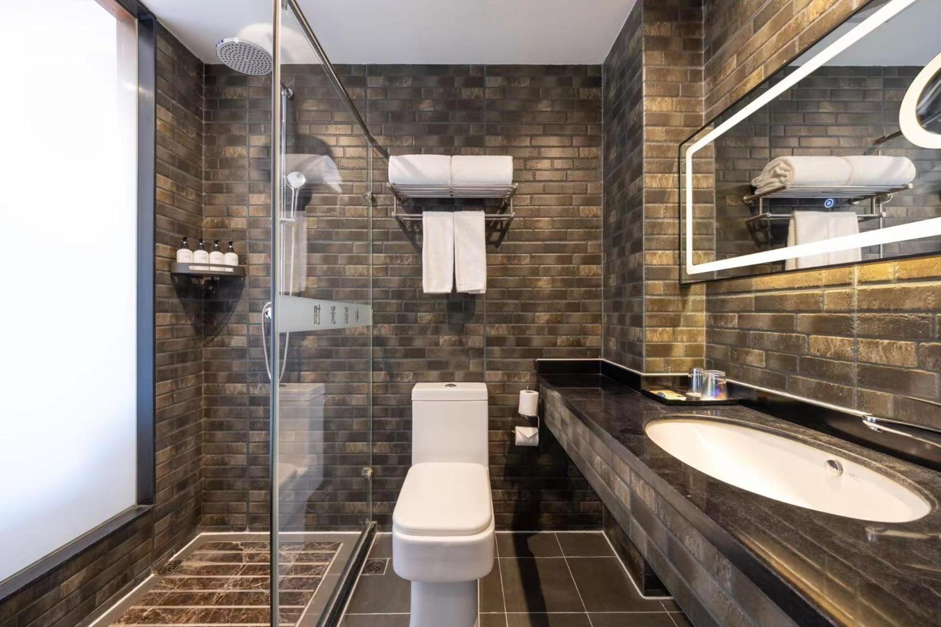 Nost Algia Hotel Near Beijing Panjiayuan Antique Market- Beijing Happy Valley, Cbd, China Zun And Sanlitun, Tian'Anmen Square, Free Ice Cream, Mineral Water, Coffee, Snacks And Laundry Service, Free Gymnastic, English Communication Well ภายนอก รูปภาพ