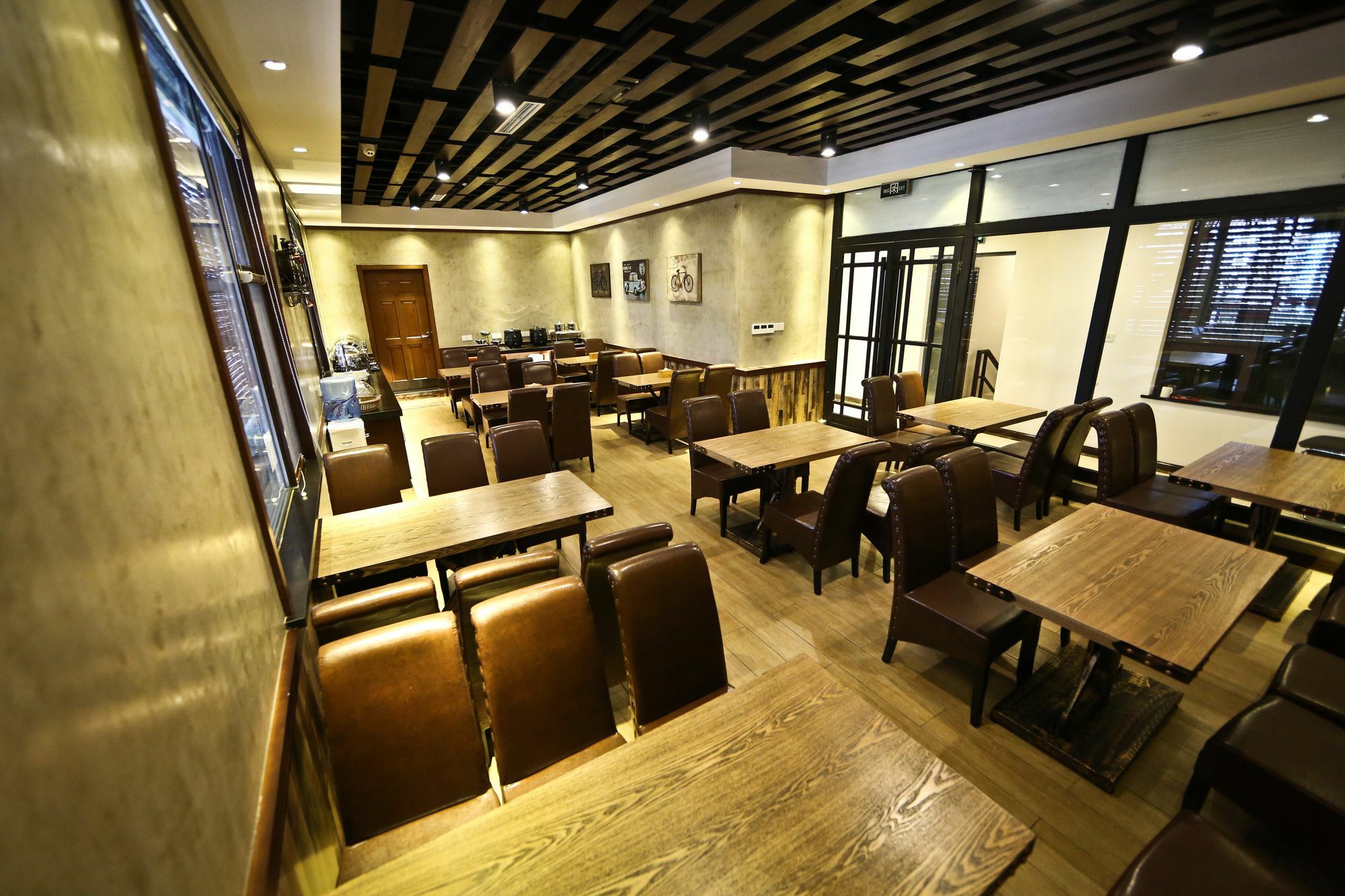 Nost Algia Hotel Near Beijing Panjiayuan Antique Market- Beijing Happy Valley, Cbd, China Zun And Sanlitun, Tian'Anmen Square, Free Ice Cream, Mineral Water, Coffee, Snacks And Laundry Service, Free Gymnastic, English Communication Well ภายนอก รูปภาพ